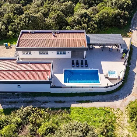 Villa Vallelunga *